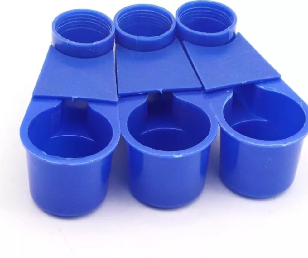 3 x Pigeon bottle drinker cup