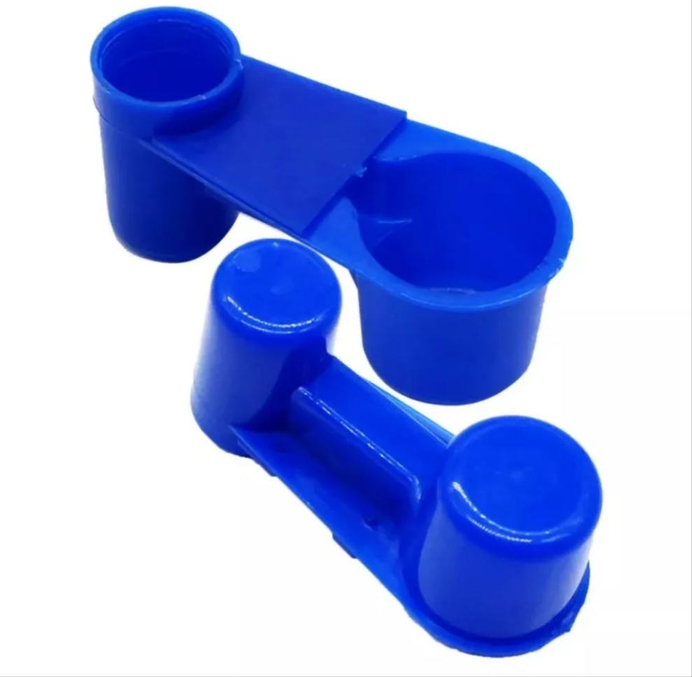 3 x Pigeon bottle drinker cup