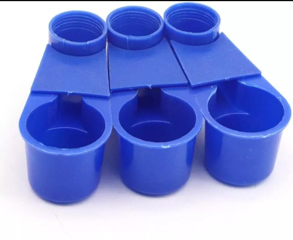 3 x Pigeon bottle drinker cup