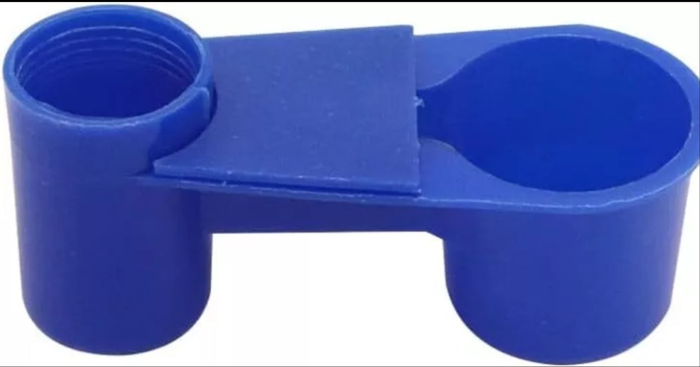 3 x Pigeon bottle drinker cup