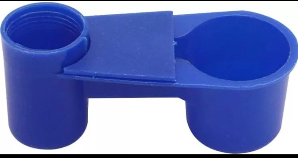 3 x Pigeon bottle drinker cup