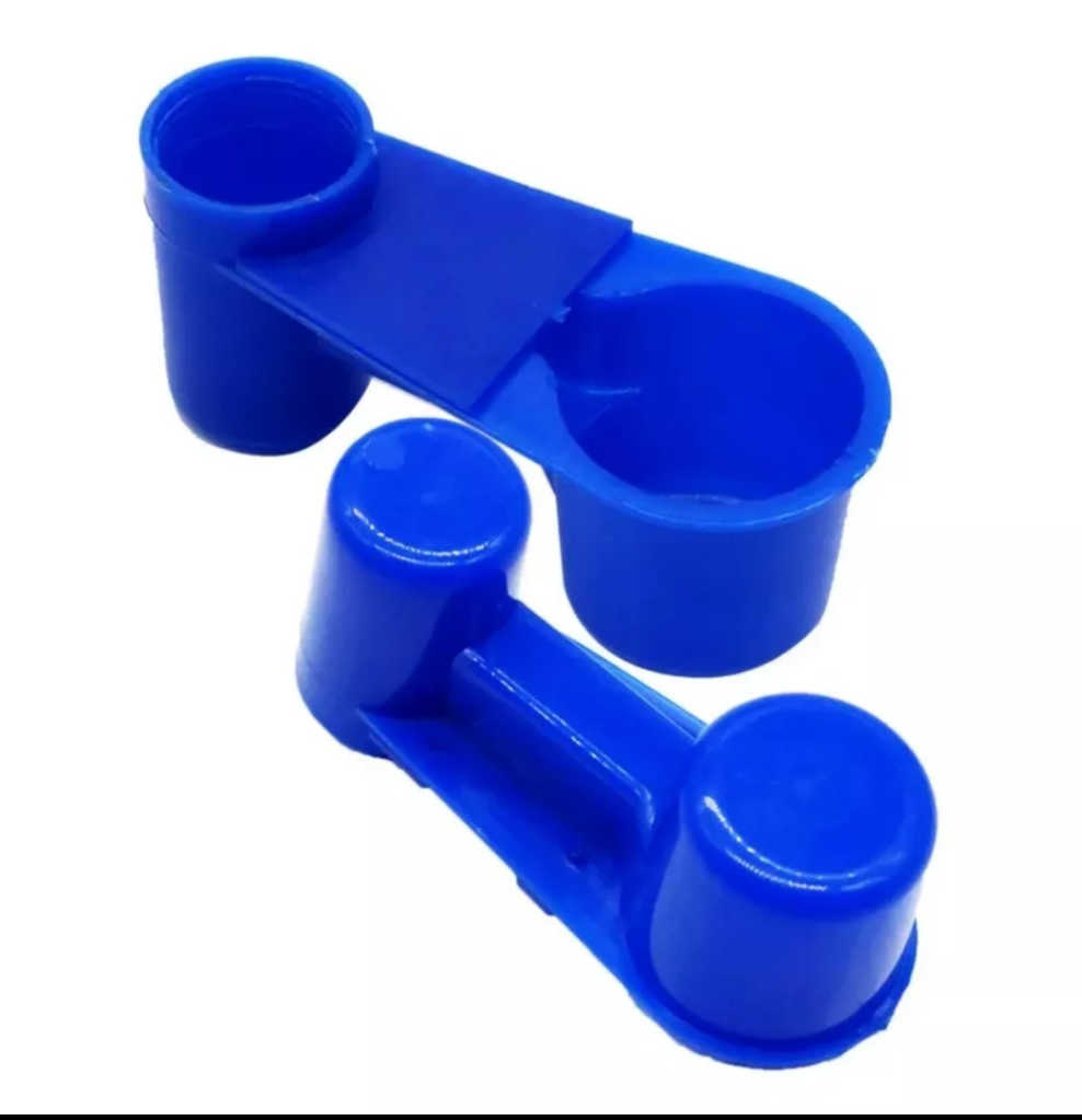 3 x Pigeon bottle drinker cup